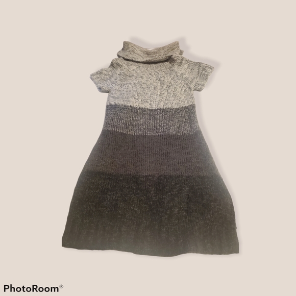 🔴Short sleeved extra long big collared shirt or use as Bodycon dress - Picture 4 of 7